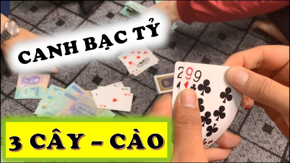 Học cách chia bài 3 cây điểm cao để mang về lợi thế cho mình trong những canh bạc. Học cách chia bài 3 cây điểm cao để mang về lợi thế cho mình trong những canh bạc.